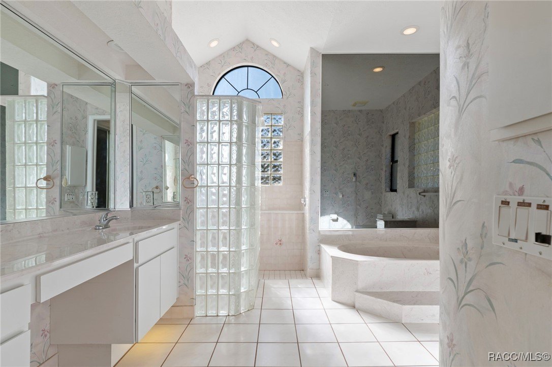 Beverly Hills, Florida, 34465, United States, 3 Bedrooms Bedrooms, ,3 BathroomsBathrooms,Residential,For Sale,2006370