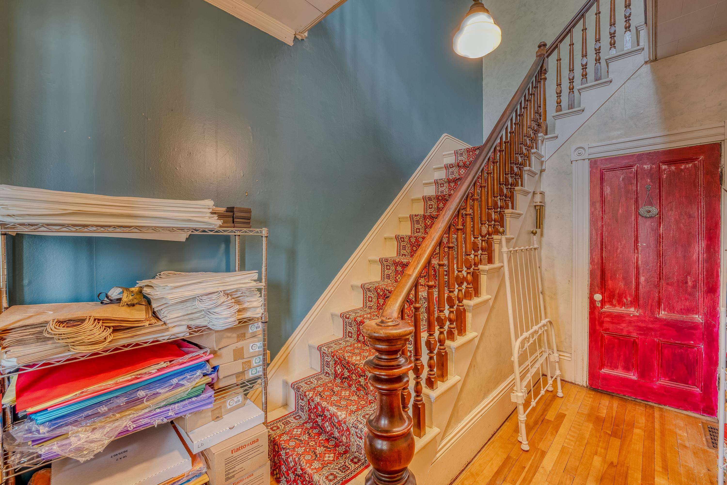 Littleton, New Hampshire, 03561, United States, 5 Bedrooms Bedrooms, ,1 BathroomBathrooms,Residential,For Sale,1856478
