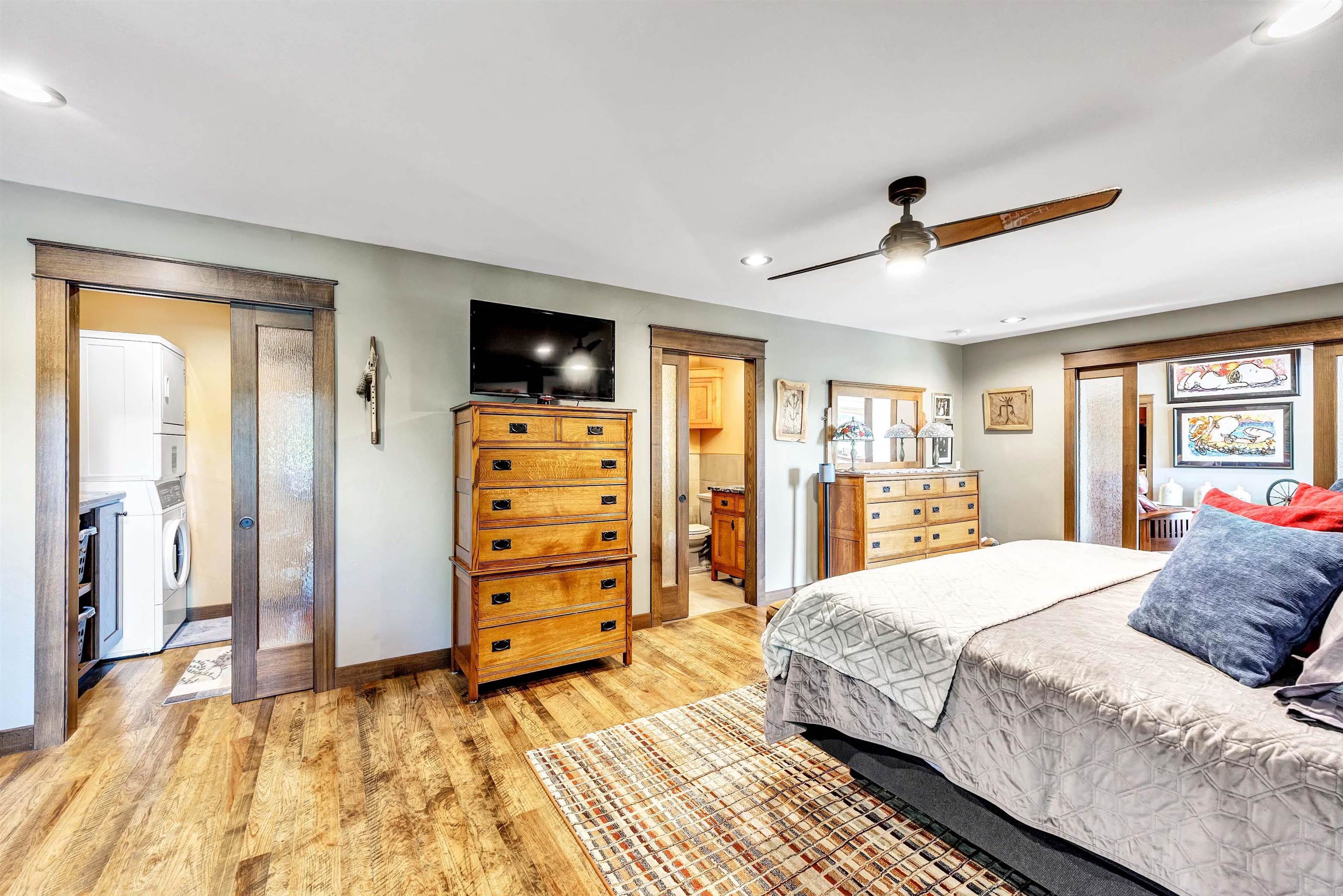 SHAWANO, Wisconsin, 54166, United States, 5 Bedrooms Bedrooms, ,3 BathroomsBathrooms,Residential,For Sale,1912460