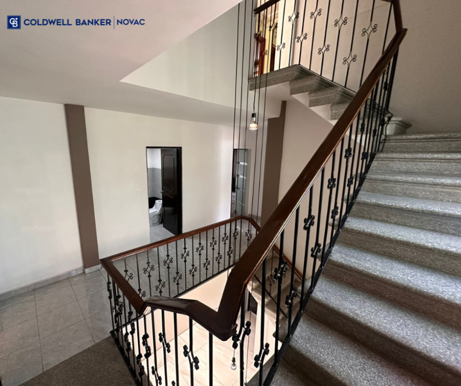 Miguel Hidalgo, Ciudad de México, 11300, Mexico, 9 Bedrooms Bedrooms, ,2 BathroomsBathrooms,Residential,For Sale,1690374