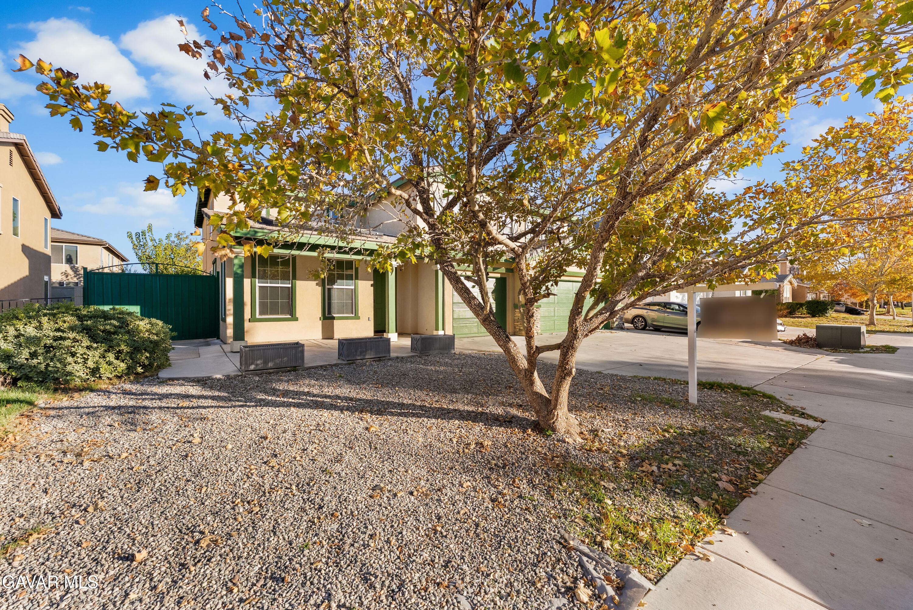 Lancaster, California, 93536, United States, 5 Bedrooms Bedrooms, ,3 BathroomsBathrooms,Residential,For Sale,1996467