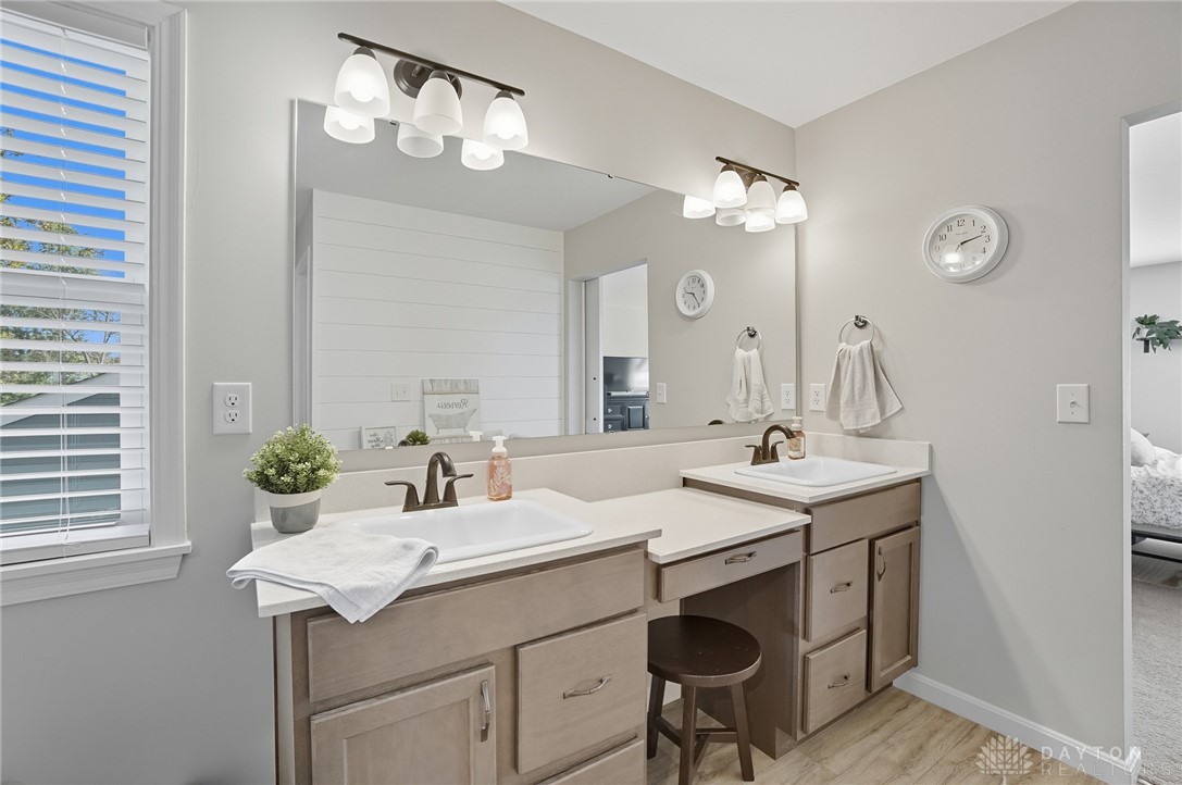 Cincinnati, Ohio, 45245, United States, 4 Bedrooms Bedrooms, ,4 BathroomsBathrooms,Residential,For Sale,1996154