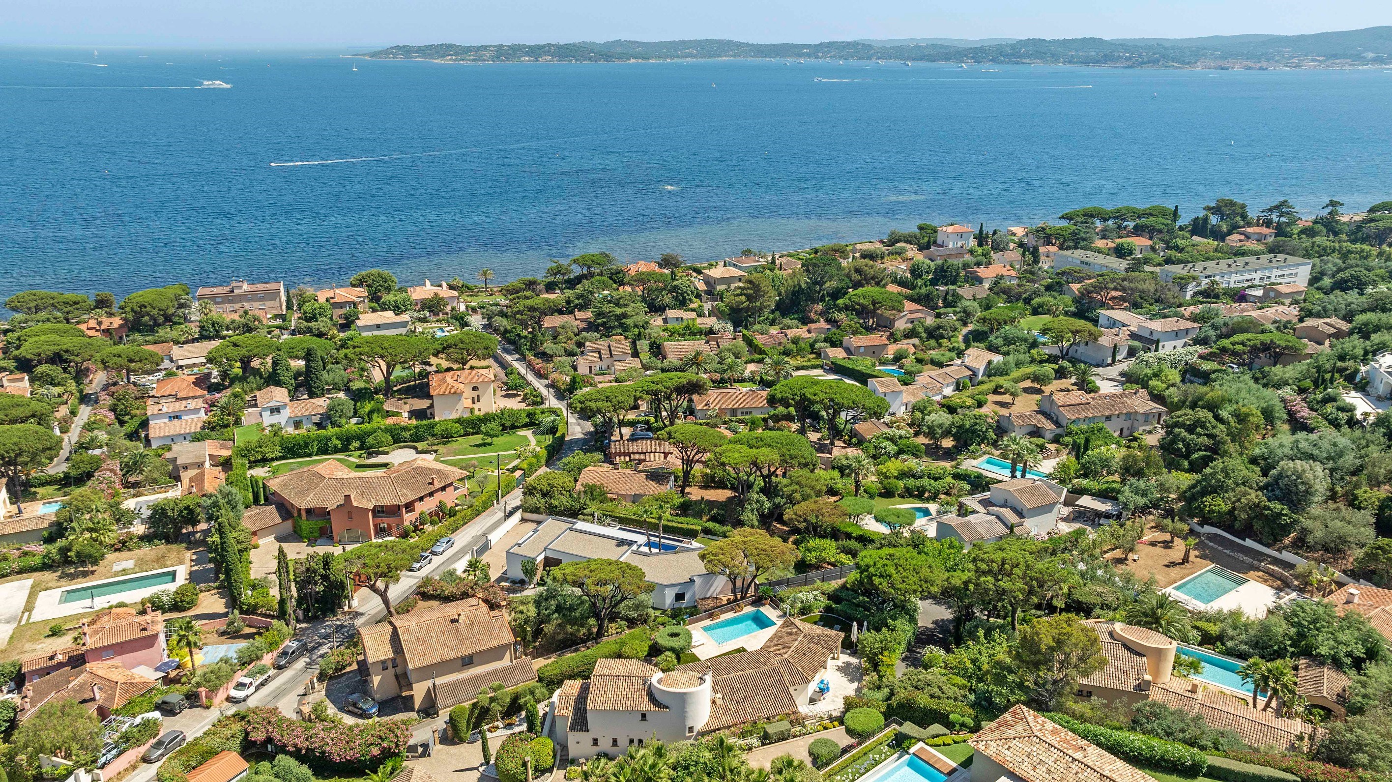  Beautiful Villa with Sea and Saint-Tropez view- Walking distance to the beach a… - 物件實景