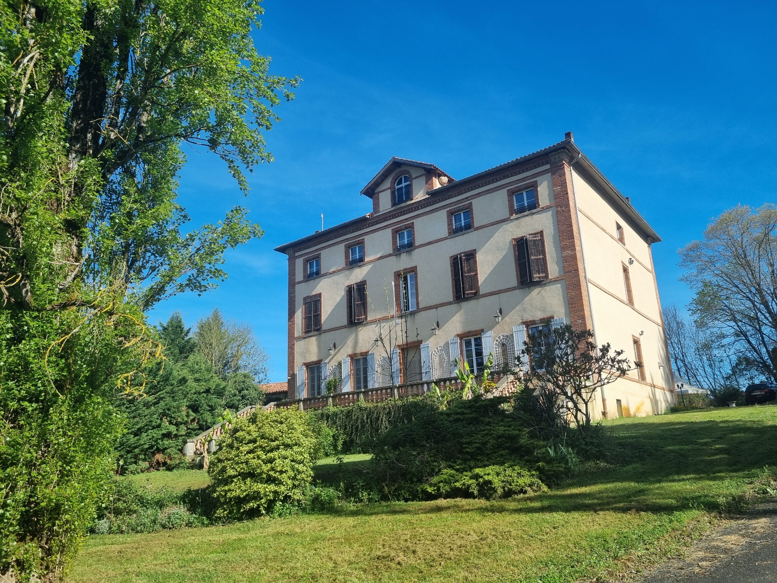  ALBI (30 MIN) - MANSION - 552 M2 - LAND 4 HA - 物件實景
