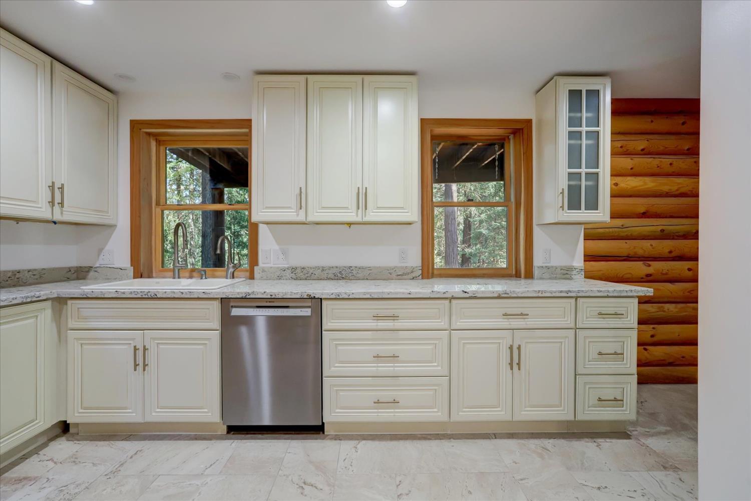 Nevada City, California, 95959, United States, 3 Bedrooms Bedrooms, ,4 BathroomsBathrooms,Residential,For Sale,1974828