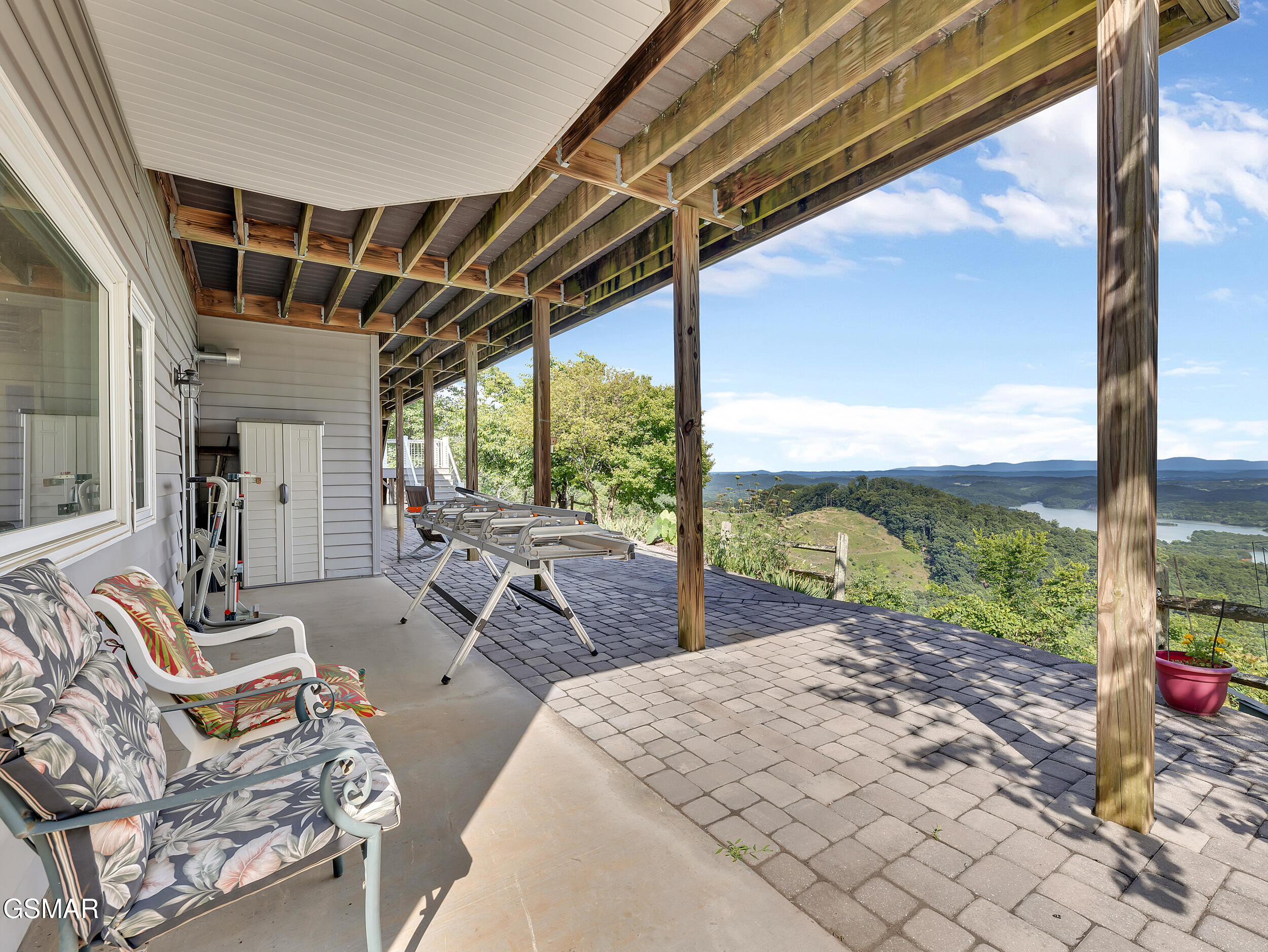 Mooresburg, Tennessee, 37811, United States, 2 Bedrooms Bedrooms, ,4 BathroomsBathrooms,Residential,For Sale,1861149