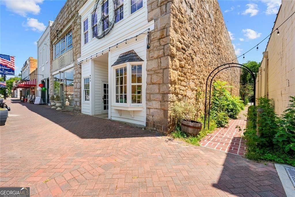 Stone Mountain, Georgia, 30083, United States, 4 Bedrooms Bedrooms, ,4 BathroomsBathrooms,Residential,For Sale,2038047