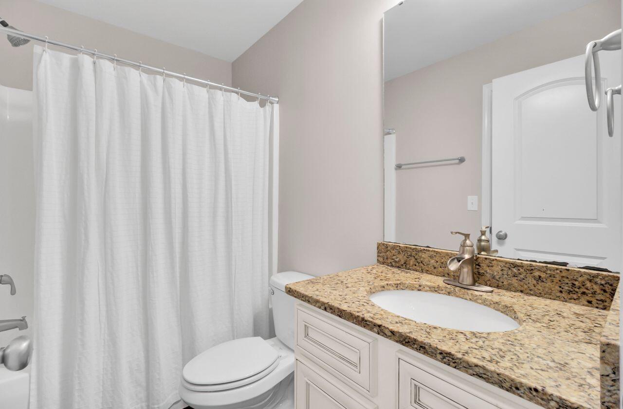North Charleston, South Carolina, 29420, United States, 5 Bedrooms Bedrooms, ,4 BathroomsBathrooms,Residential,For Sale,1942207