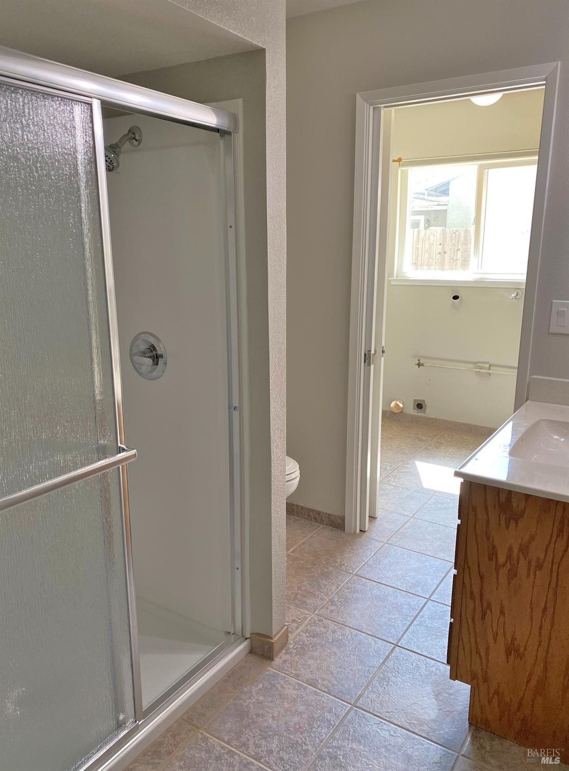 Vacaville, California, 95688, United States, 5 Bedrooms Bedrooms, ,3 BathroomsBathrooms,Residential,For Sale,1911426