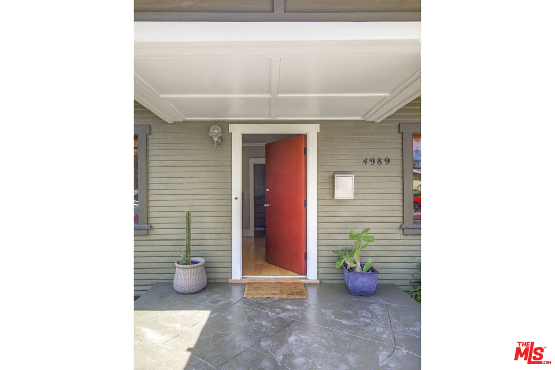 Los Angeles, California, 90041, United States, 4 Bedrooms Bedrooms, ,3 BathroomsBathrooms,Residential,For Sale,1859522