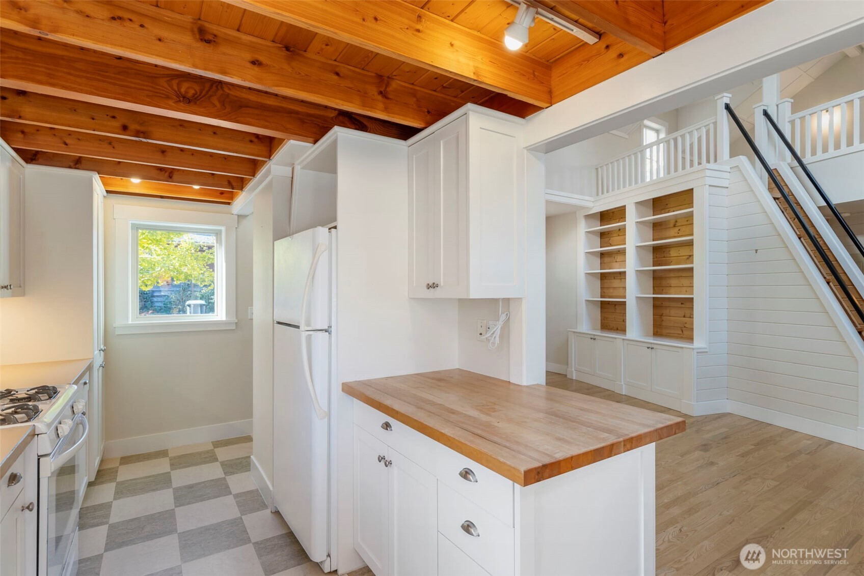 Port Townsend, Washington, 98368, United States, 2 Bedrooms Bedrooms, ,1 BathroomBathrooms,Residential,For Sale,1989470