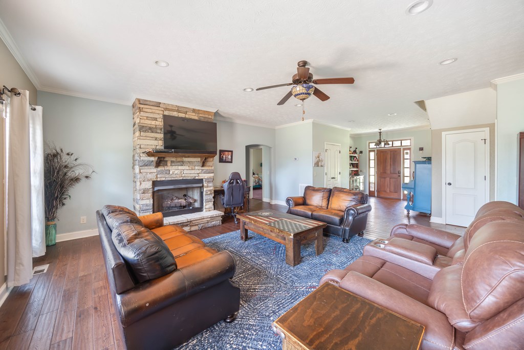 Junction City, Georgia, 31812, United States, 6 Bedrooms Bedrooms, ,5 BathroomsBathrooms,Residential,For Sale,1939165