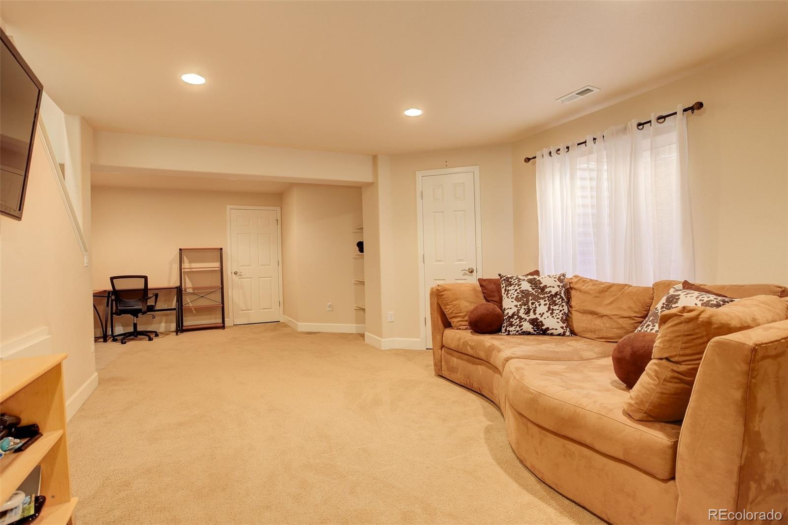 Erie, Colorado, 80516, United States, 4 Bedrooms Bedrooms, ,3 BathroomsBathrooms,Residential,For Sale,1794607