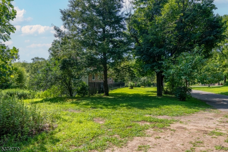 Harmony Twp., New Jersey, 07882, United States, 3 Bedrooms Bedrooms, ,2 BathroomsBathrooms,Residential,For Sale,1912629