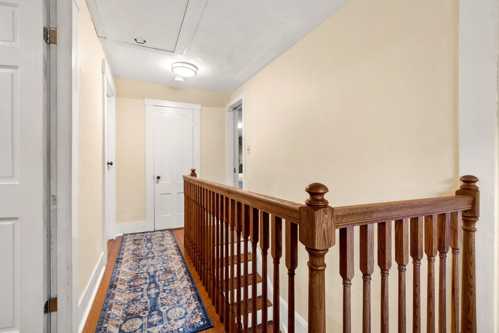 Merrimac, Massachusetts, 01860, United States, 4 Bedrooms Bedrooms, ,2 BathroomsBathrooms,Residential,For Sale,1988348