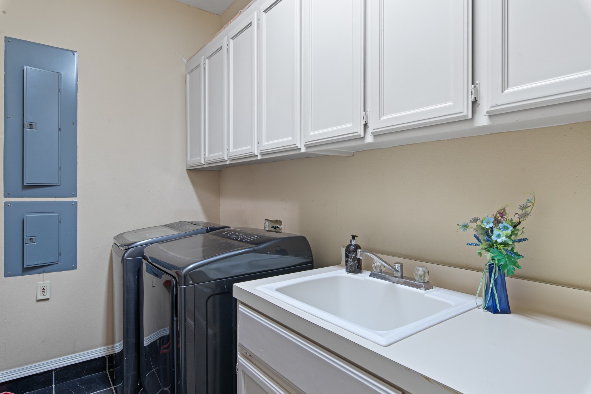 Rio Hondo, Texas, 78583, United States, 4 Bedrooms Bedrooms, ,3 BathroomsBathrooms,Residential,For Sale,1829014