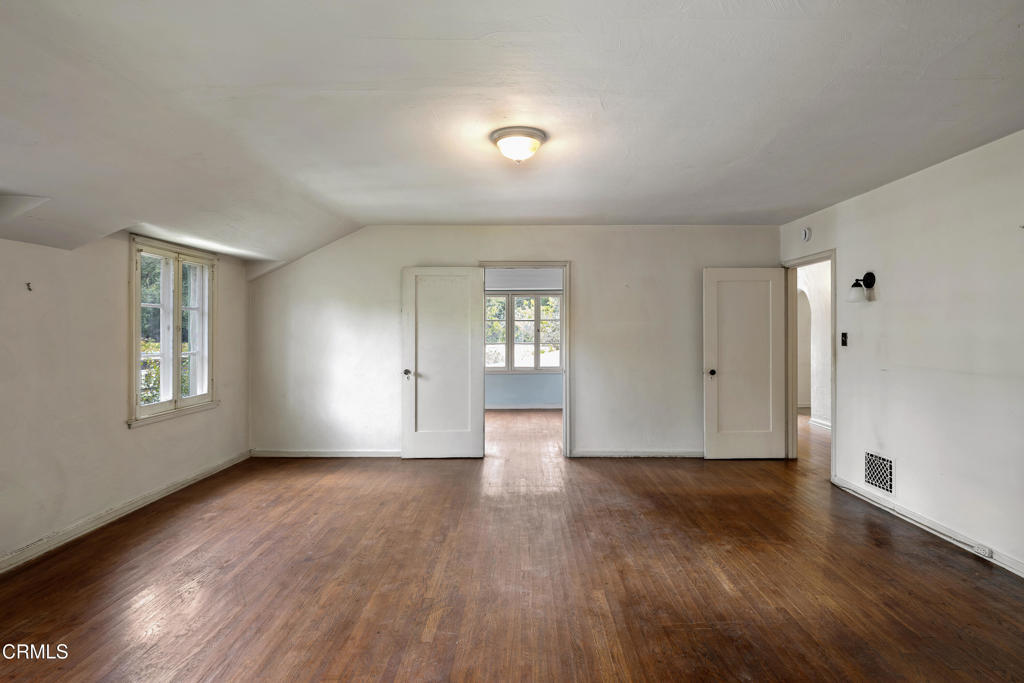 Pasadena, California, 91103, United States, 6 Bedrooms Bedrooms, ,3 BathroomsBathrooms,Residential,For Sale,1950732