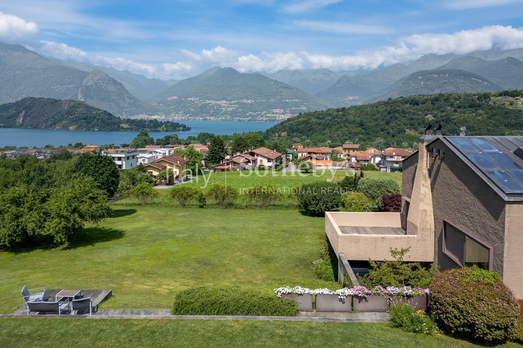  Prestigious villa with lake view and private park - 物件實景