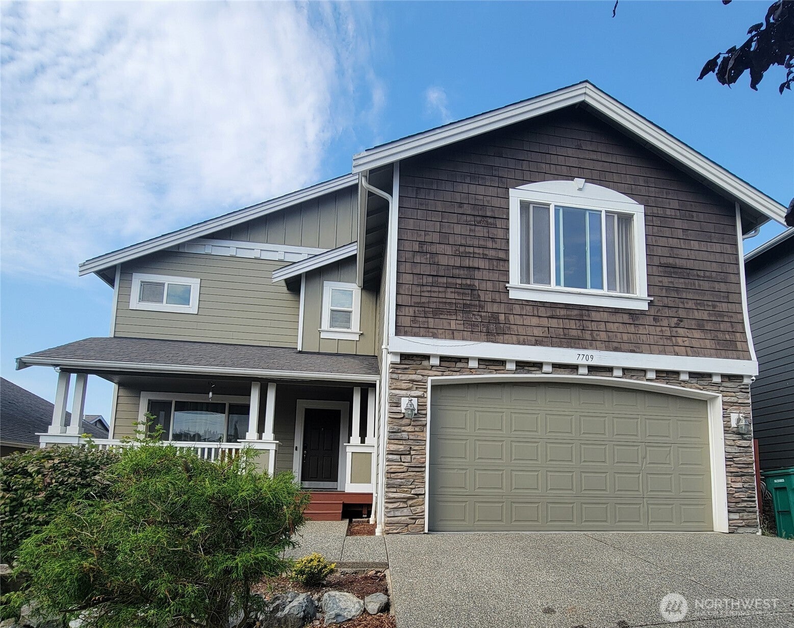 Marysville, Washington, 98270, United States, 4 Bedrooms Bedrooms, ,3 BathroomsBathrooms,Residential,For Sale,1936976