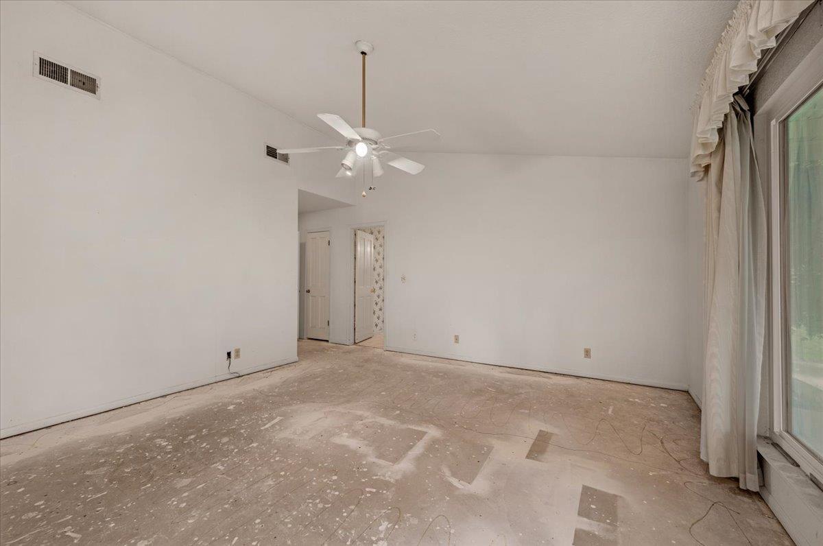 Fresno, California, 93711, United States, 3 Bedrooms Bedrooms, ,3 BathroomsBathrooms,Residential,For Sale,2001477