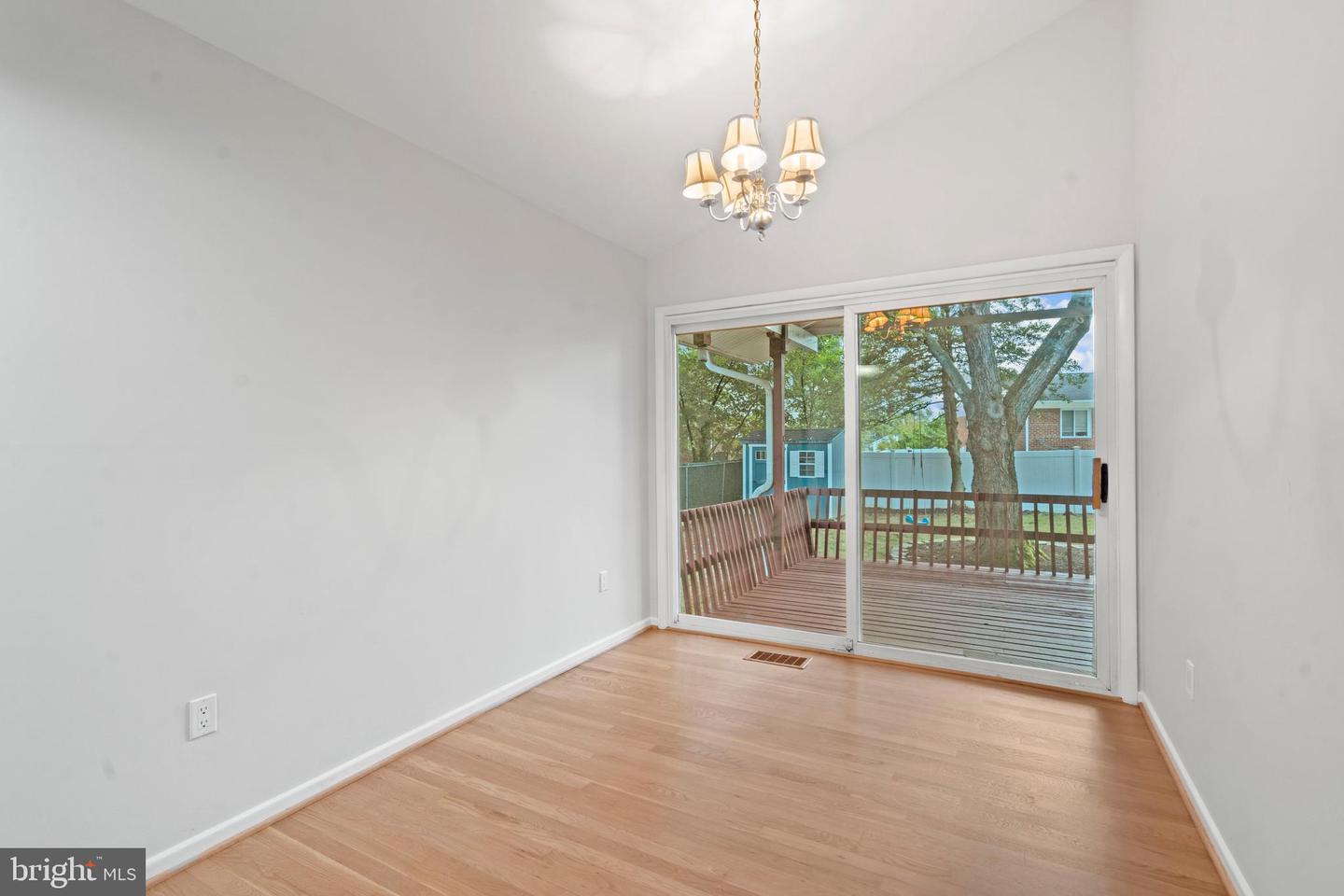 Springfield, Virginia, 22150, United States, 3 Bedrooms Bedrooms, ,2 BathroomsBathrooms,Residential,For Sale,1969546