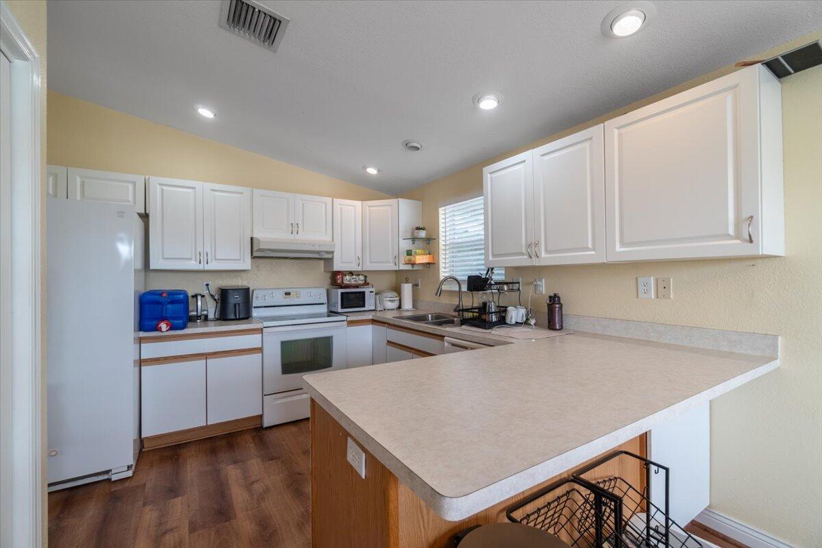 Big Pine, Florida, 33043, United States, 3 Bedrooms Bedrooms, ,2 BathroomsBathrooms,Residential,For Sale,1889929