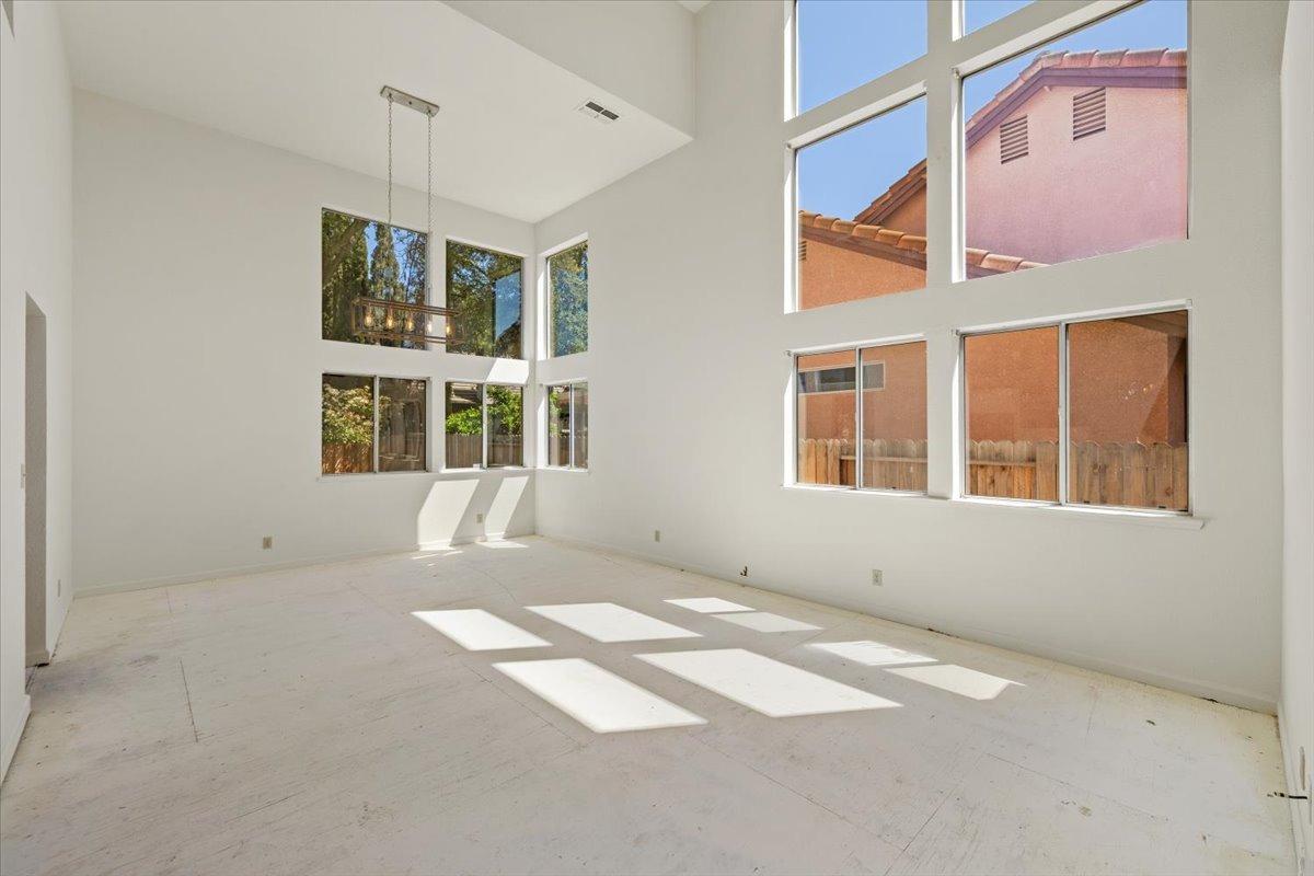 Orangevale, California, 95662, United States, 4 Bedrooms Bedrooms, ,3 BathroomsBathrooms,Residential,For Sale,1855492