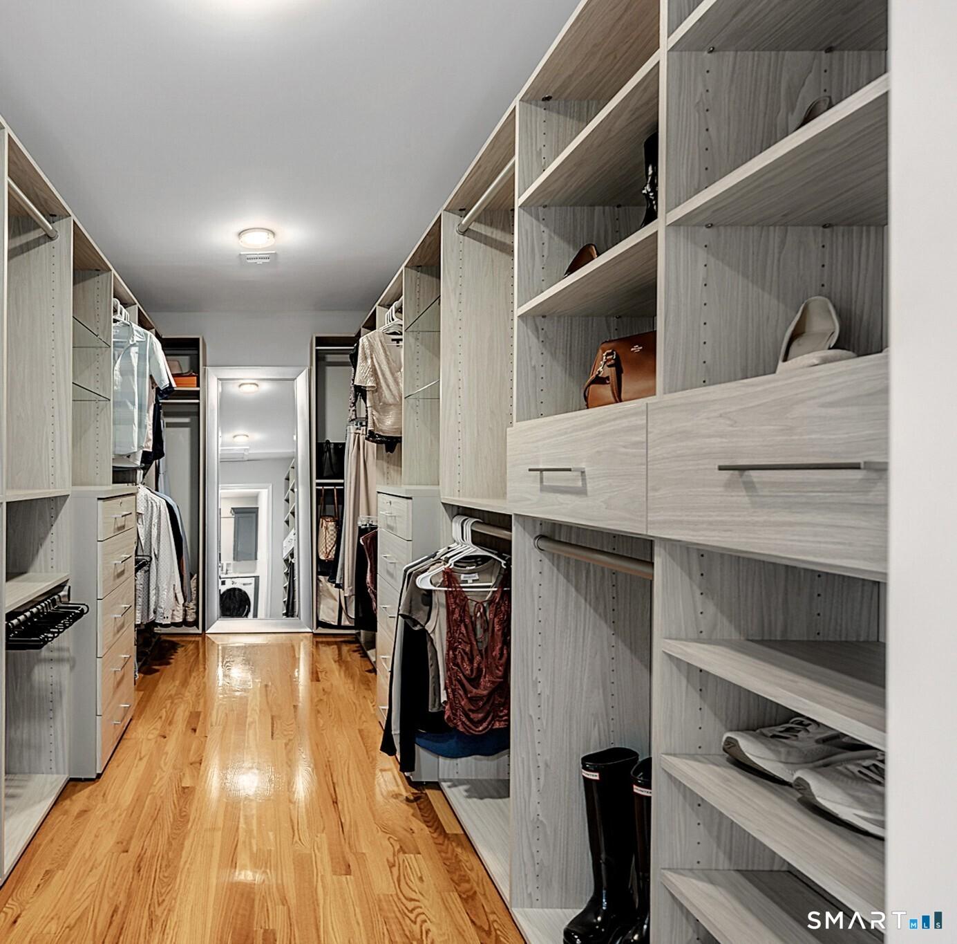 East Lyme, Connecticut, 06357, United States, 3 Bedrooms Bedrooms, ,3 BathroomsBathrooms,Residential,For Sale,2005306