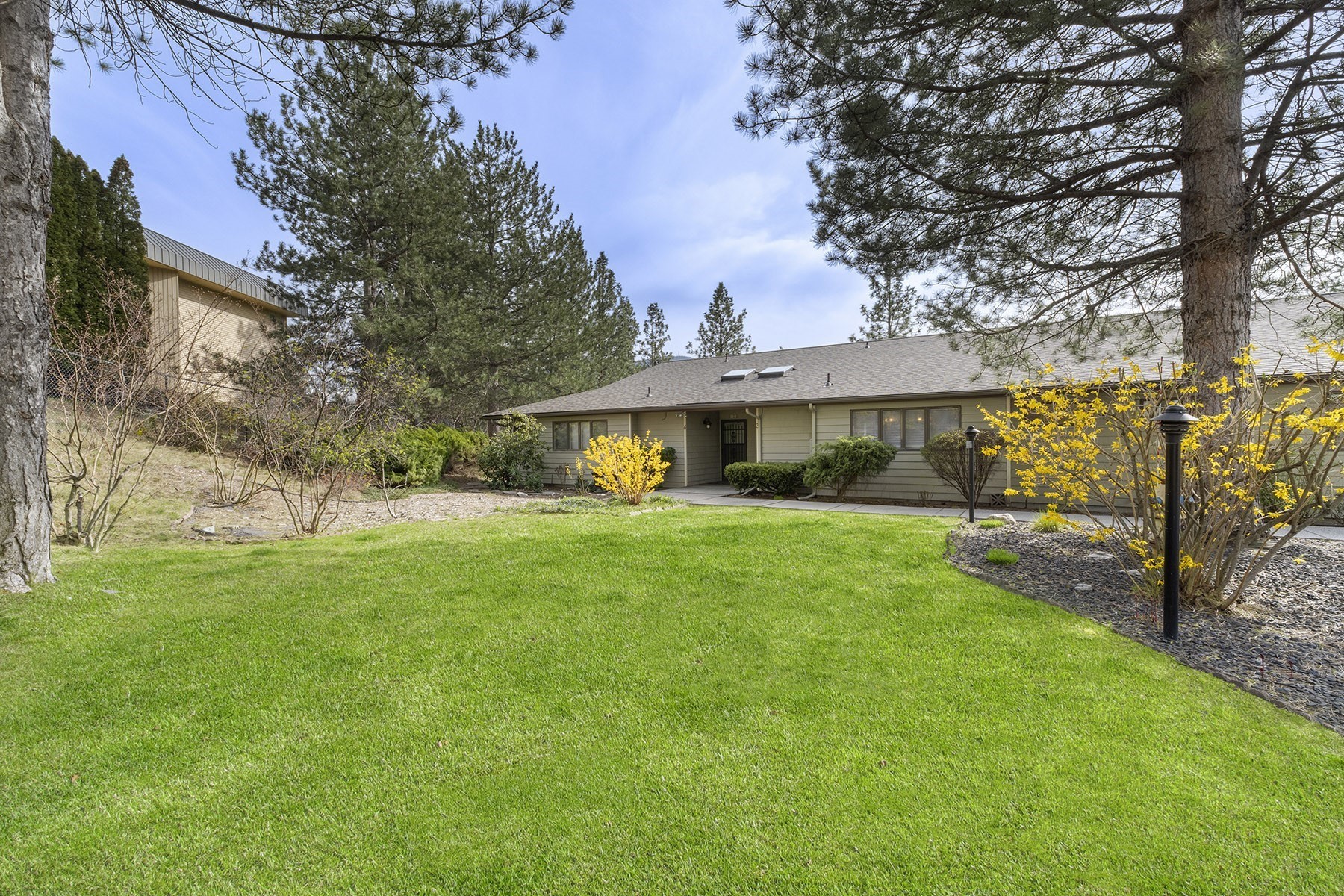  Spokane Riverfront Oasis - 物件實景