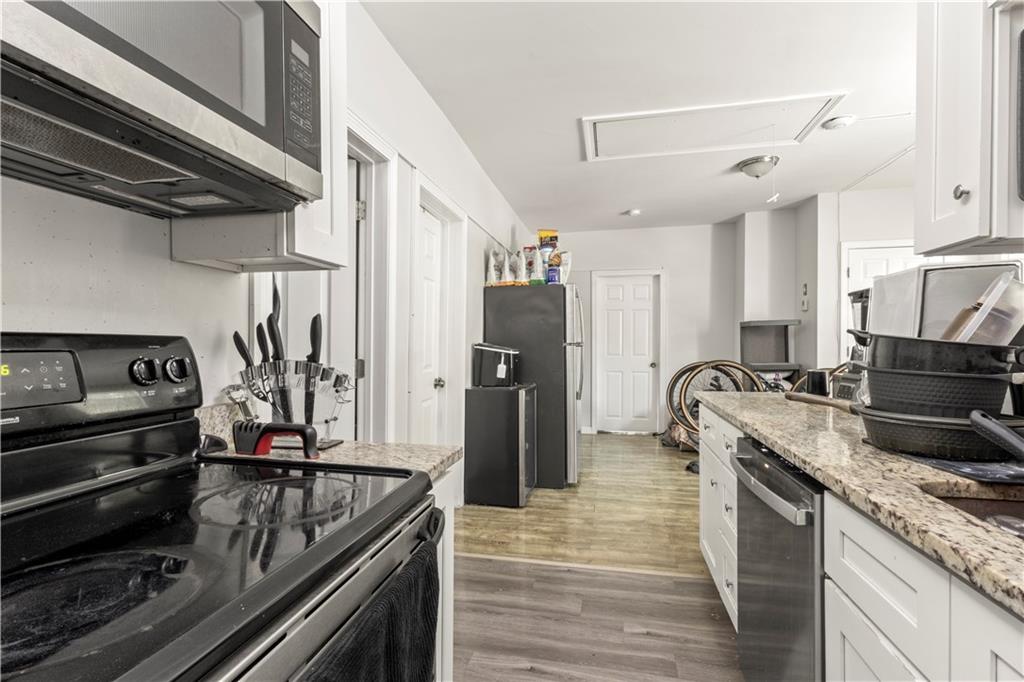 Providence, Rhode Island, 02908, United States, 8 Bedrooms Bedrooms, ,3 BathroomsBathrooms,Residential,For Sale,2006224