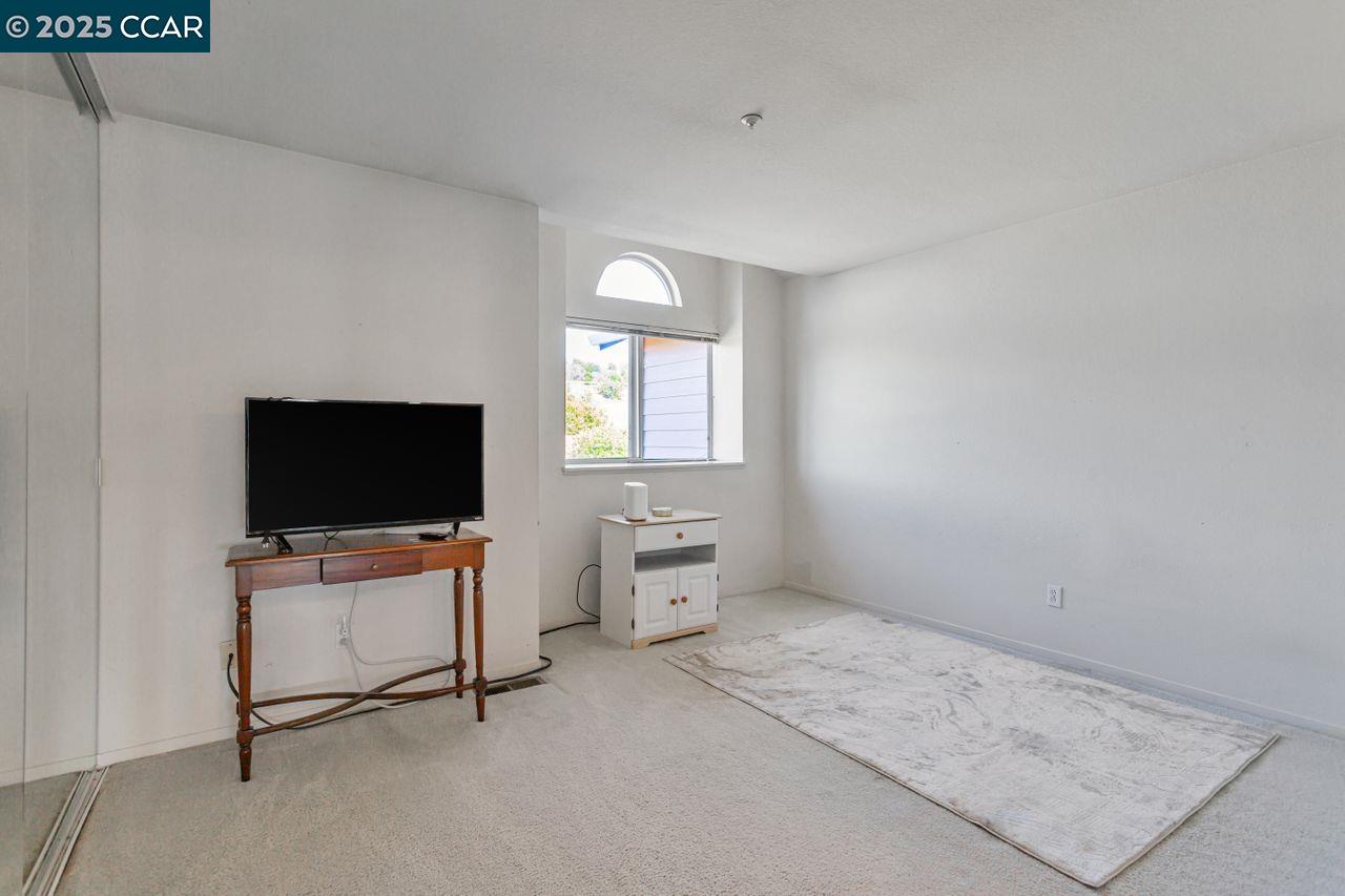 Vallejo, California, 94591, United States, 2 Bedrooms Bedrooms, ,2 BathroomsBathrooms,Residential,For Sale,1805503