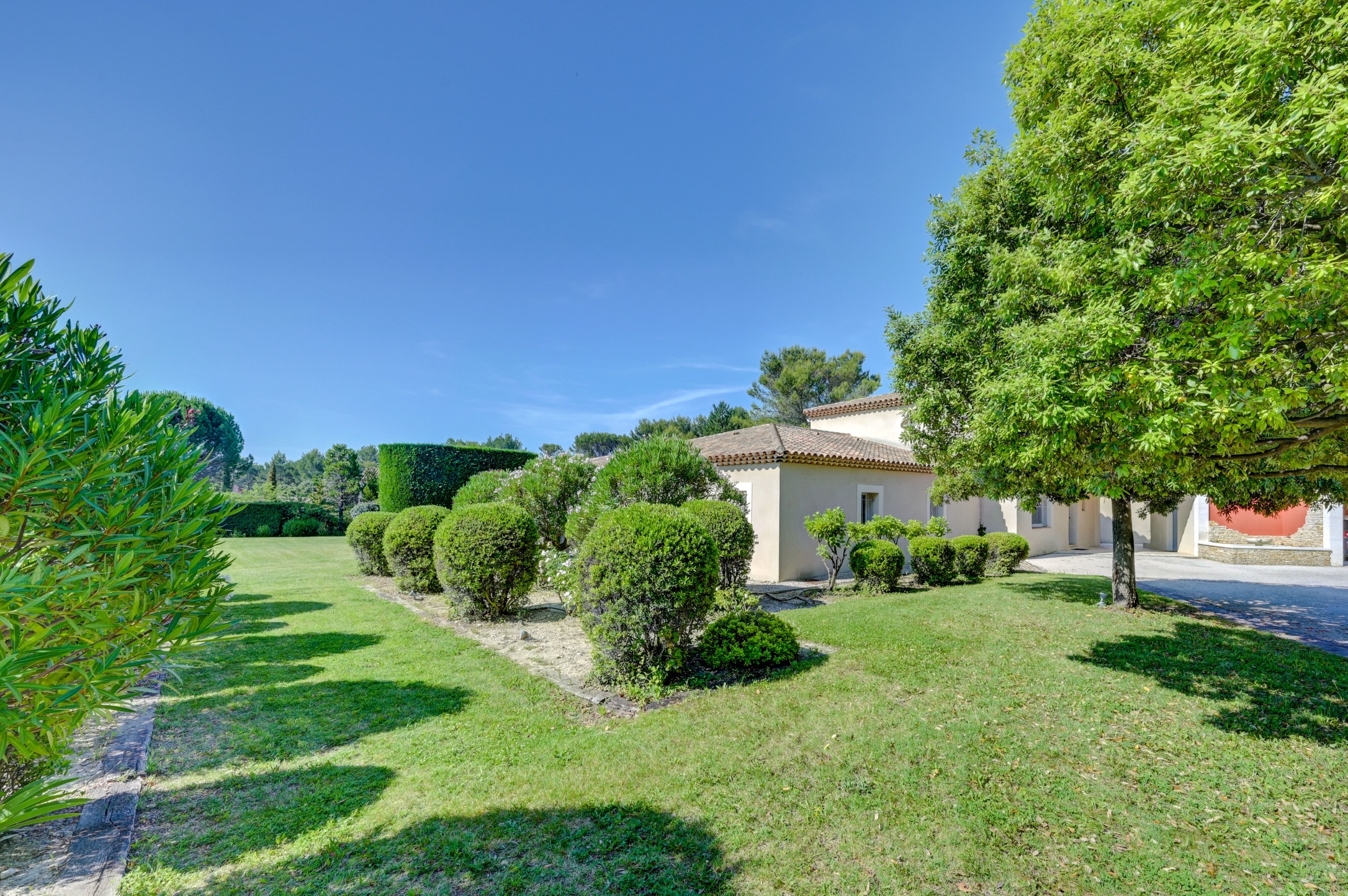  280 m² house near Aix en Provence - 物件實景
