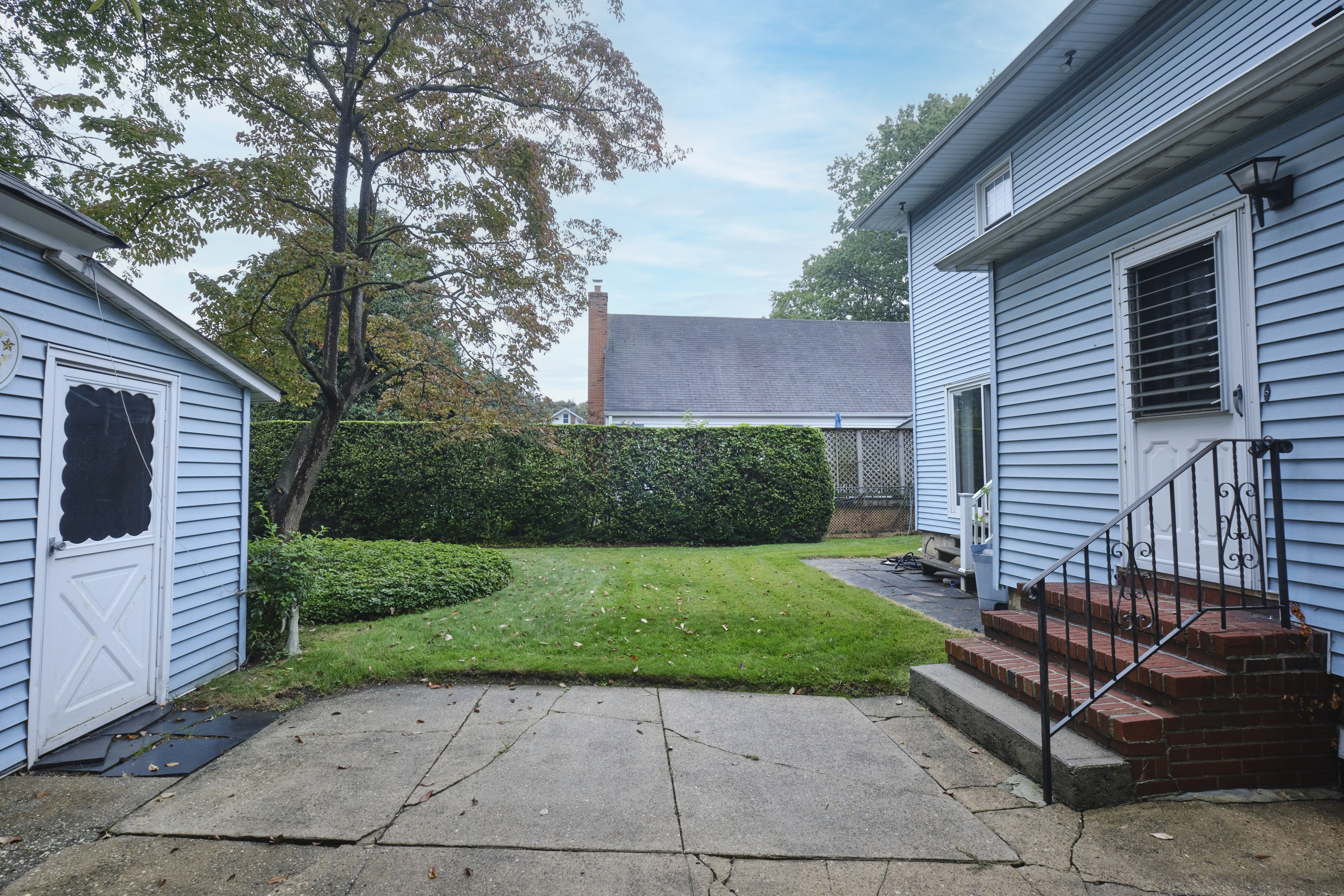 Floral Park, New York, 11001, United States, 3 Bedrooms Bedrooms, ,2 BathroomsBathrooms,Residential,For Sale,1974847