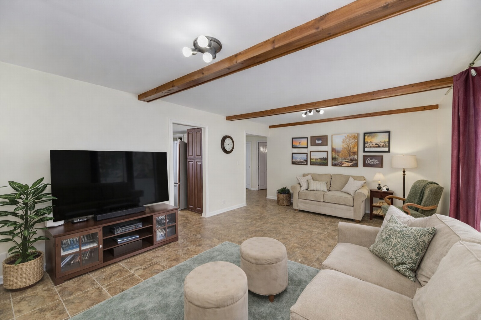 Arlington Heights, Illinois, 60005, United States, 5 Bedrooms Bedrooms, ,3 BathroomsBathrooms,Residential,For Sale,2001547