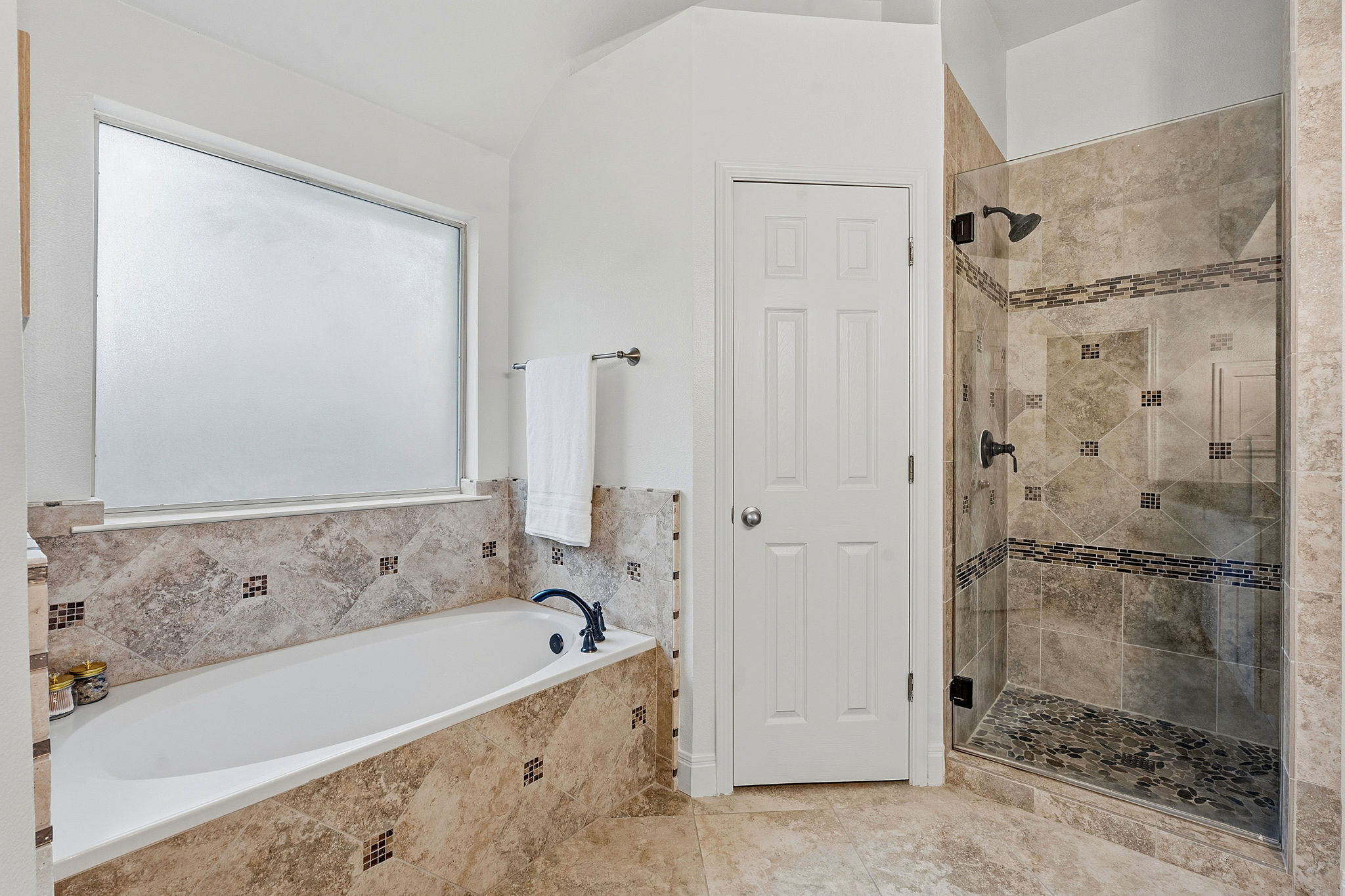  Step-Free Living on Quiet Loop  Recent Upgrades  Close-in Cedar Park - 物件實景