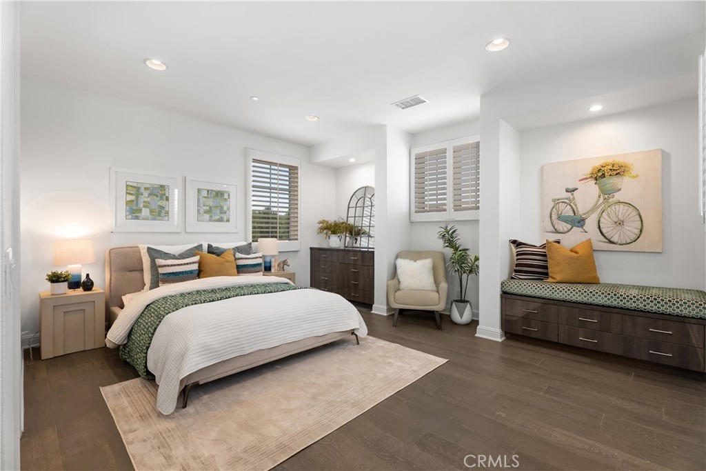 Irvine, California, 92618, United States, 5 Bedrooms Bedrooms, ,6 BathroomsBathrooms,Residential,For Sale,1901058