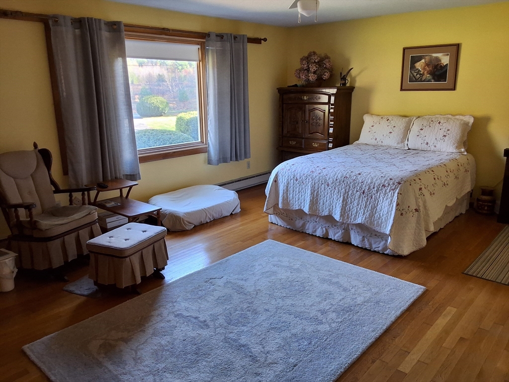 North Brookfield, Massachusetts, 01535, United States, 4 Bedrooms Bedrooms, ,2 BathroomsBathrooms,Residential,For Sale,1980340