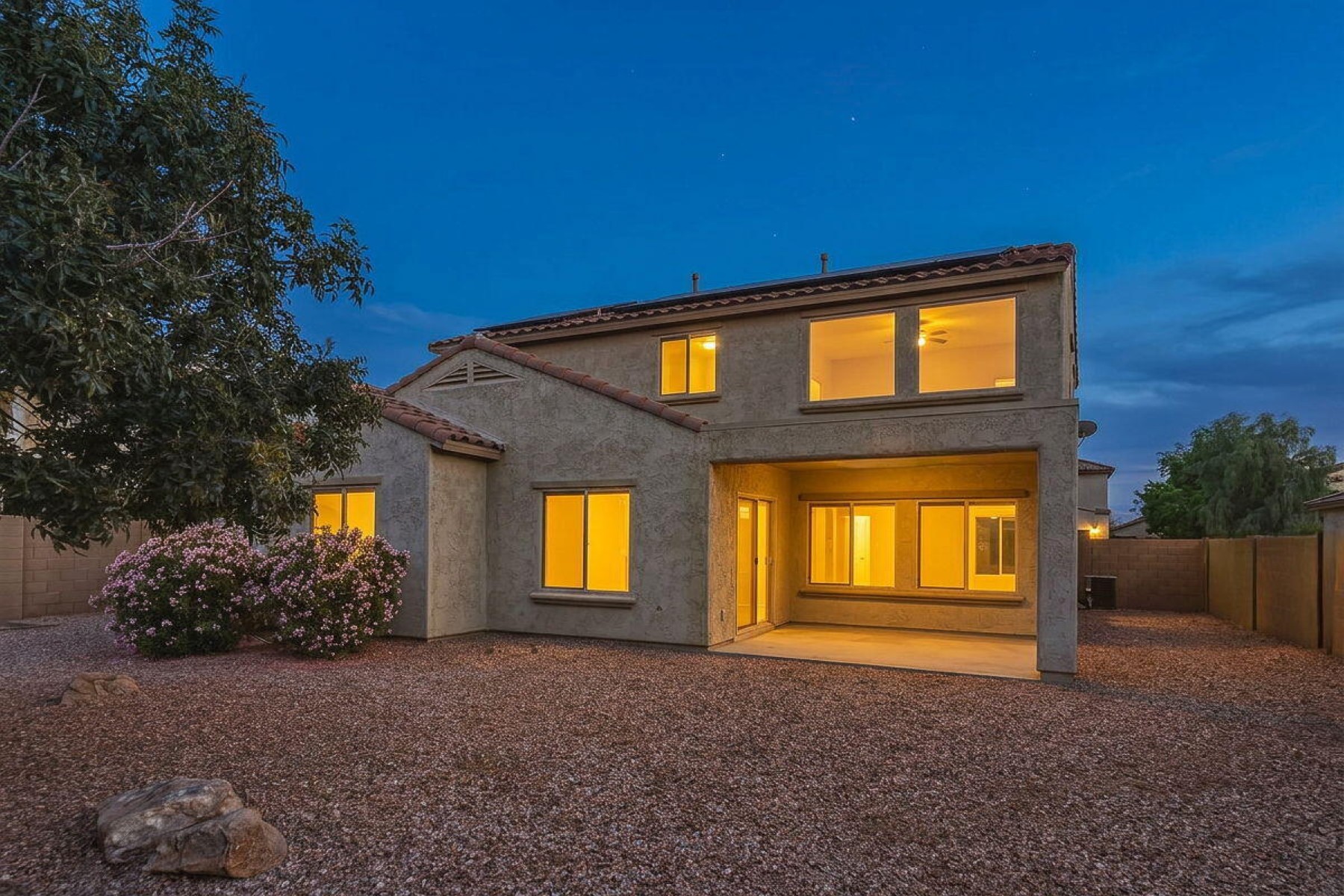  17543 W Buckhorn Trail  Surprise, AZ - 物件實景