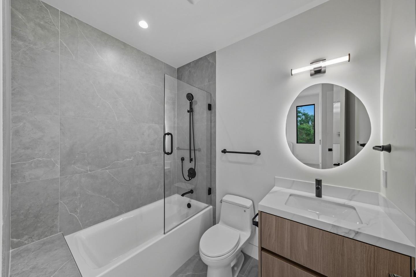 Hillsborough, California, 94010, United States, 8 Bedrooms Bedrooms, ,10 BathroomsBathrooms,Residential,For Sale,1949647