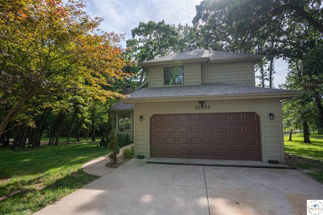 Sedalia, Missouri, 65301, United States, 4 Bedrooms Bedrooms, ,4 BathroomsBathrooms,Residential,For Sale,1911296