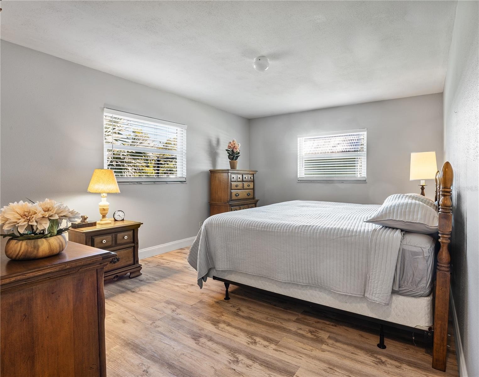 SEMINOLE, Florida, 33772, United States, 3 Bedrooms Bedrooms, ,2 BathroomsBathrooms,Residential,For Sale,1981343