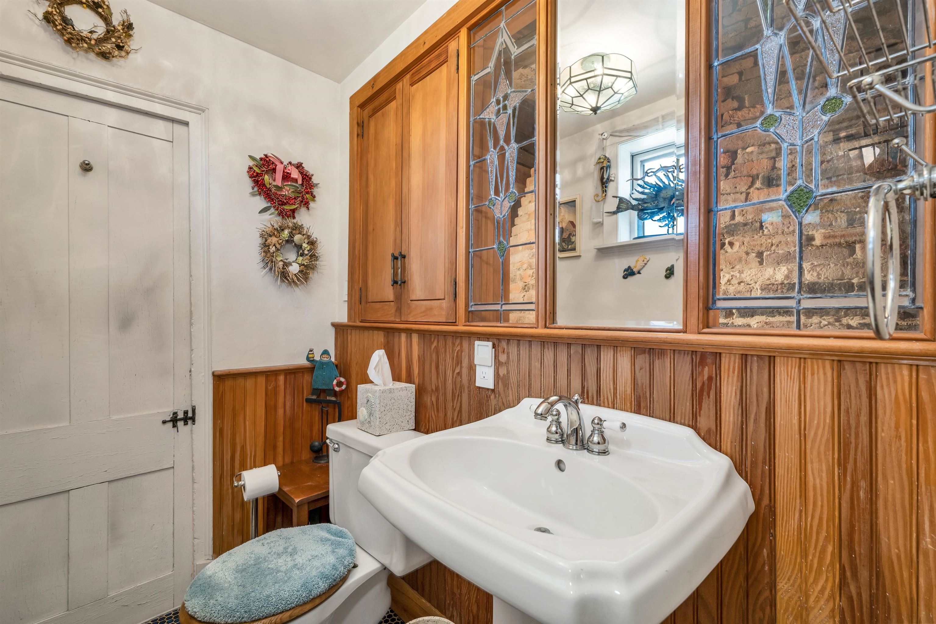 Portsmouth, New Hampshire, 03801, United States, 3 Bedrooms Bedrooms, ,1 BathroomBathrooms,Residential,For Sale,1919932