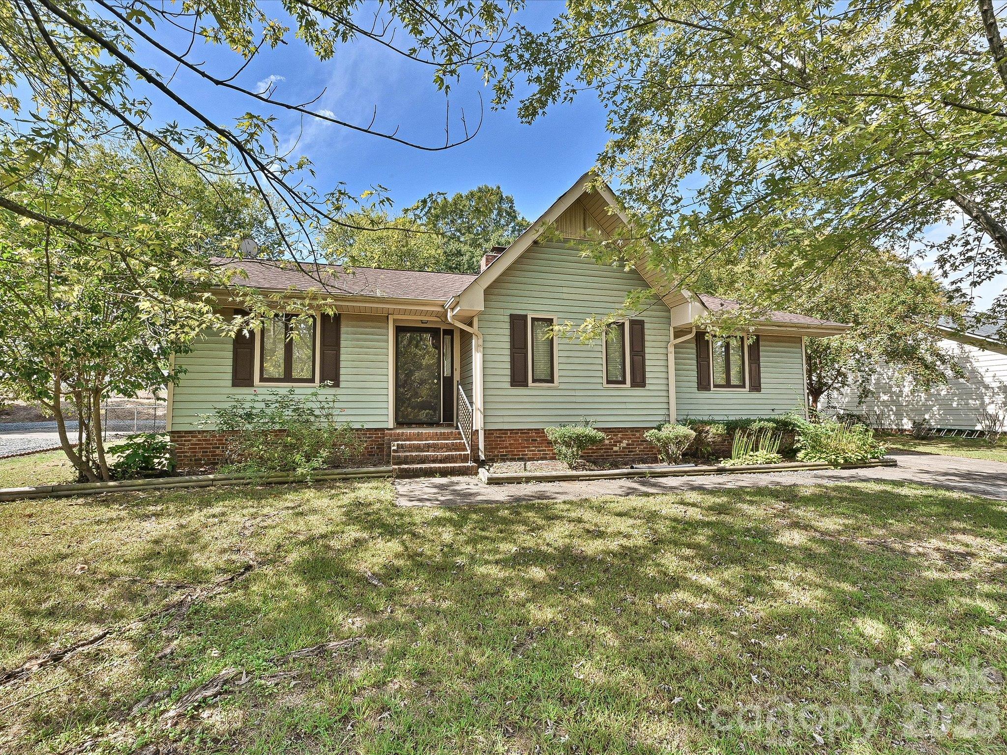 Bradgate Rd, Charlotte, NC 28217