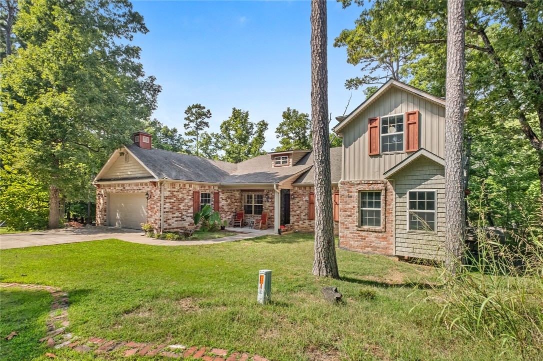 Bella Vista, Arkansas, 72714, United States, 4 Bedrooms Bedrooms, ,3 BathroomsBathrooms,Residential,For Sale,1949126