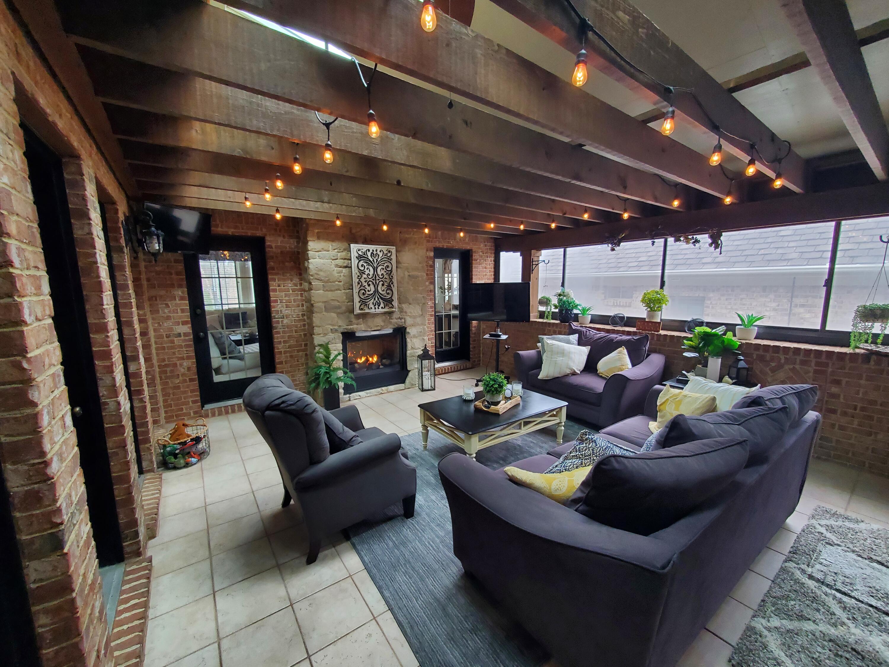 Lexington, Kentucky, 40509, United States, 6 Bedrooms Bedrooms, ,4 BathroomsBathrooms,Residential,For Sale,1785062