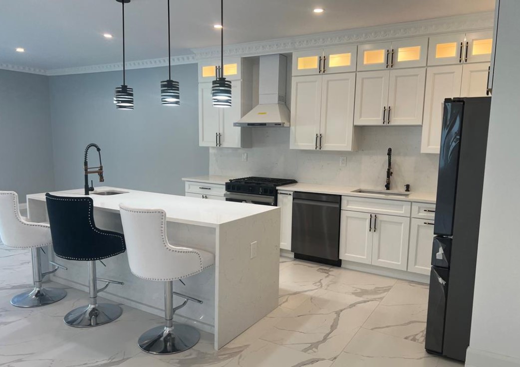 Little Ferry, New Jersey, 07643, United States, 5 Bedrooms Bedrooms, ,4 BathroomsBathrooms,Residential,For Sale,1980185