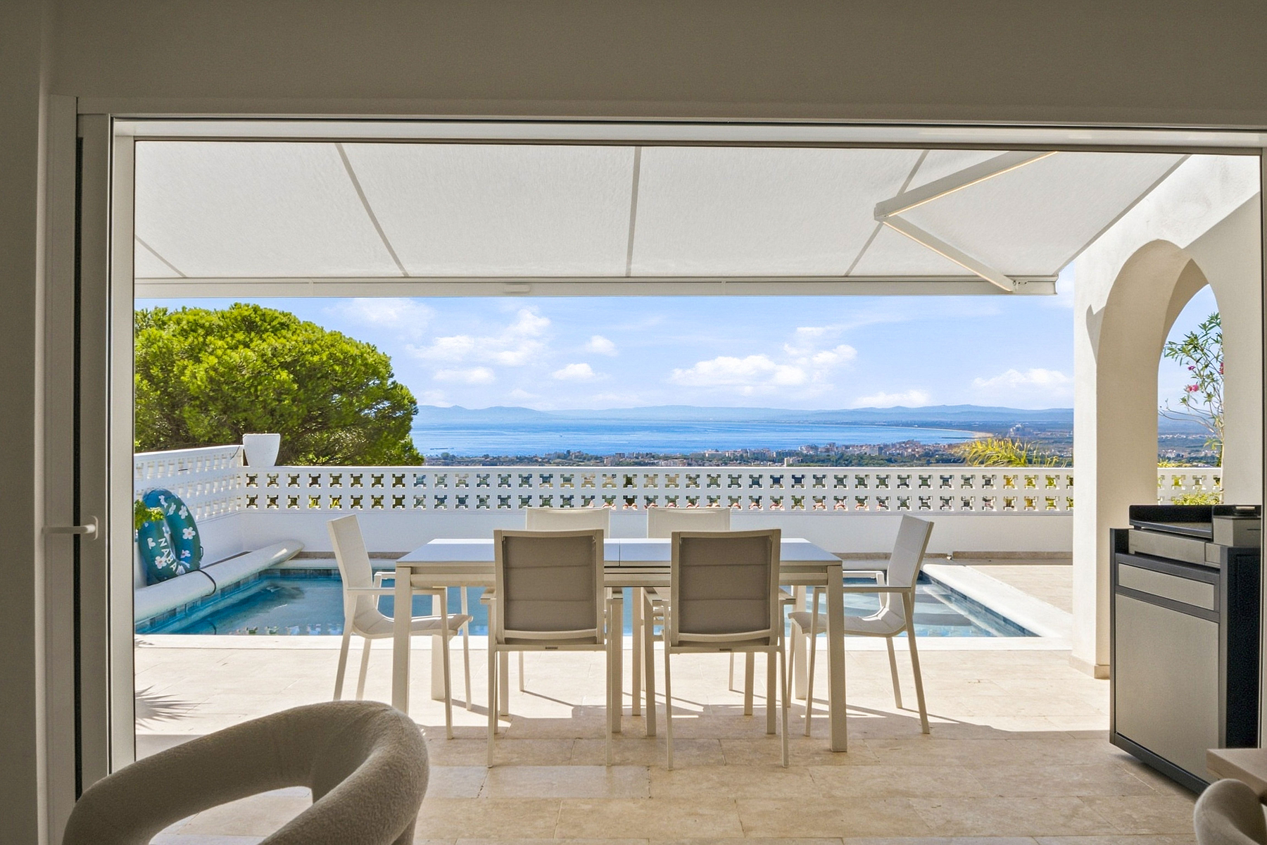  Contemporary villa with pool and panoramic views of Roses Bay - 物件實景