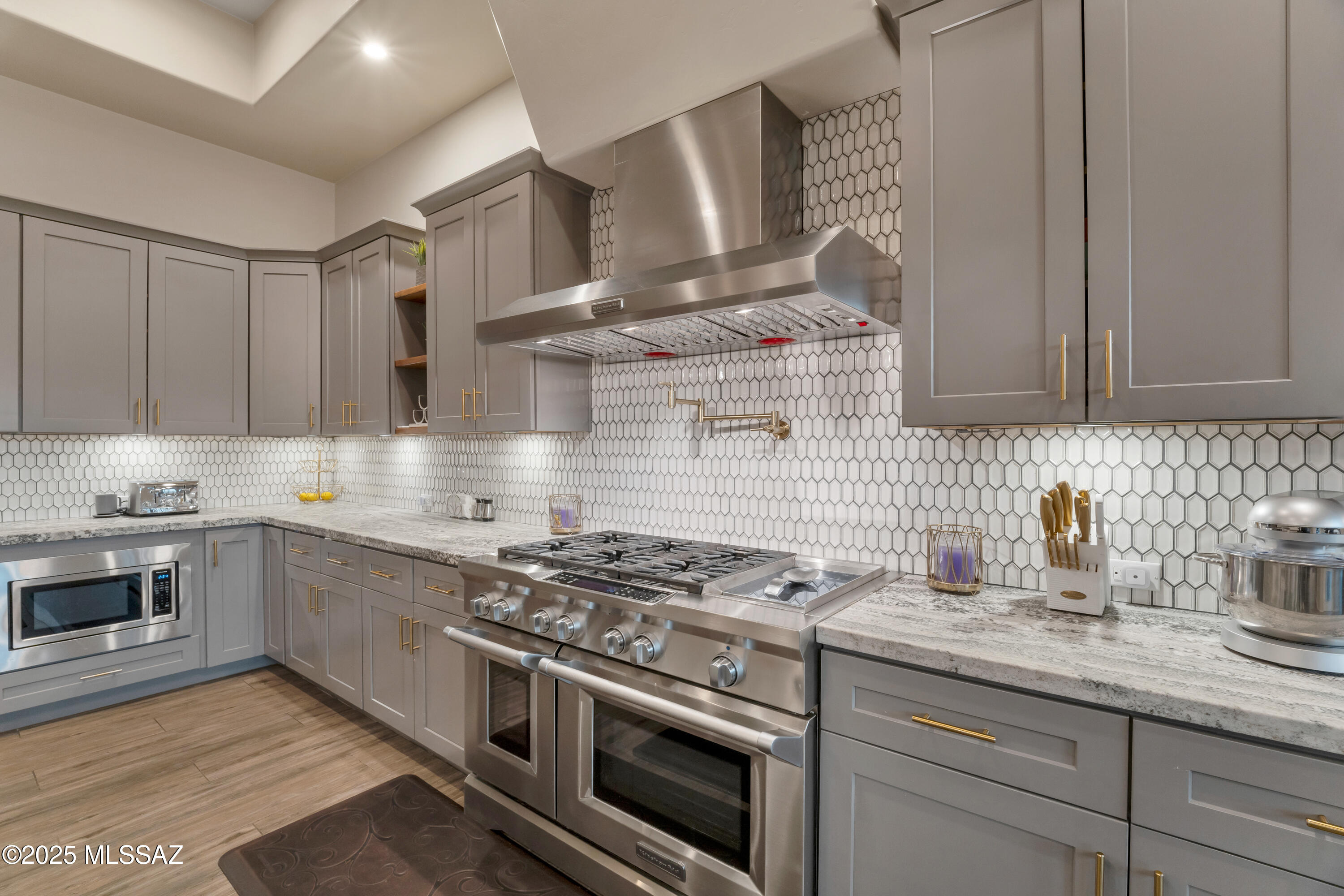 Tucson, Arizona, 85742, United States, 4 Bedrooms Bedrooms, ,4 BathroomsBathrooms,Residential,For Sale,2003188