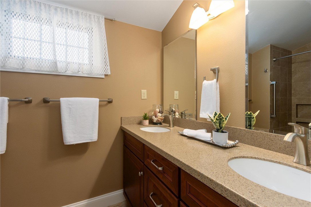 Billings, Montana, 59102, United States, 4 Bedrooms Bedrooms, ,4 BathroomsBathrooms,Residential,For Sale,2007811