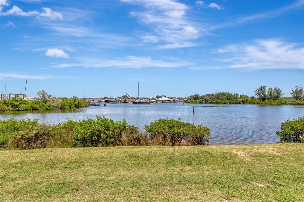 Tarpon Springs, Florida, 34689, United States, 3 Bedrooms Bedrooms, ,3 BathroomsBathrooms,Residential,For Sale,1947969